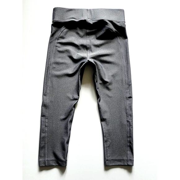EUC Under Armour HeatGear Hi-Rise Capri Leggings - Small - Picture 7 of 8
